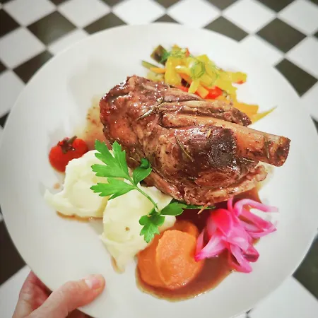 Hotel Restaurant U Castellu 3*