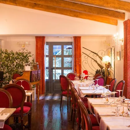 ホテル Restaurant U Castellu