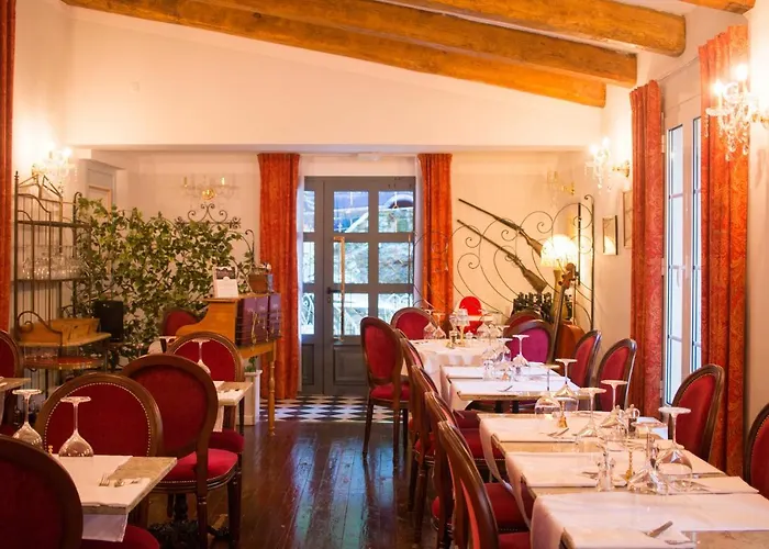 מלון Restaurant U Castellu